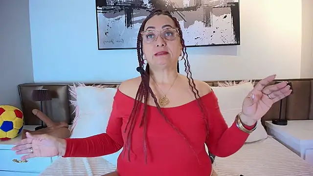AlessandraLeroy webcam