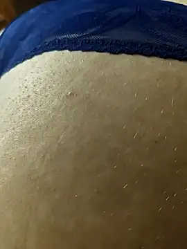 MadaamJizz_DickLewd webcam