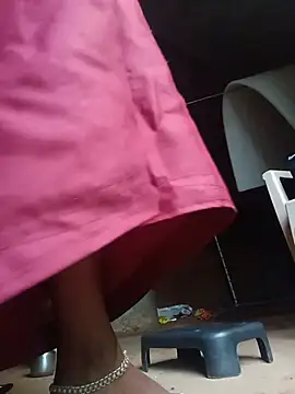 cute_diya_12 live cam on StripChat