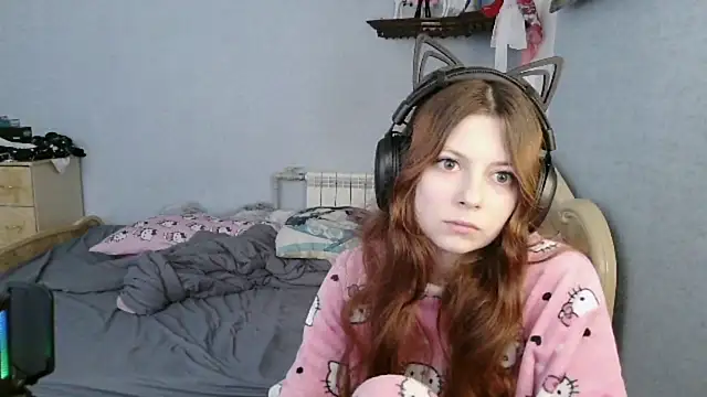 AlessiaViolet live cam on StripChat