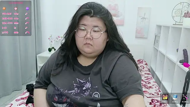 Nadine_asian webcam