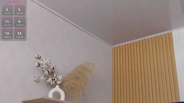 Charlotte_Mayer webcam