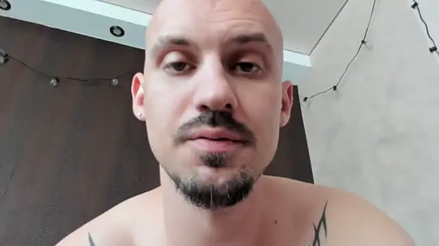 AssHunter4k webcam