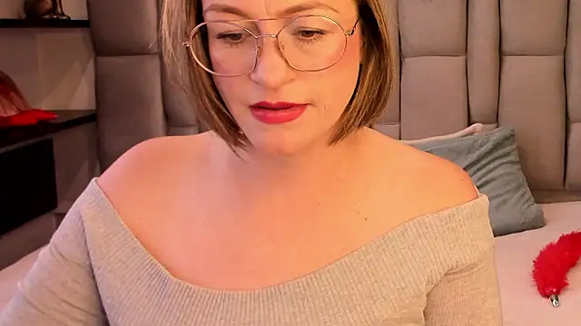 Charlot_milf webcam