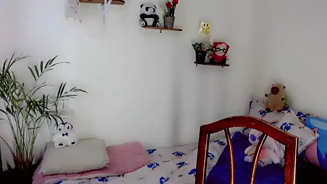 NathalialLooes live cam on StripChat