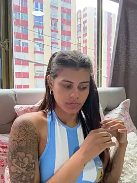 RachelWeisz_ webcam