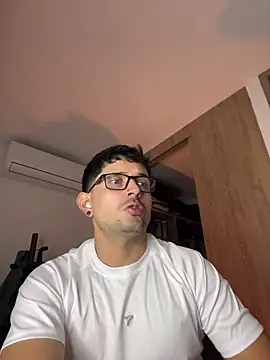 TroyeSavage webcam
