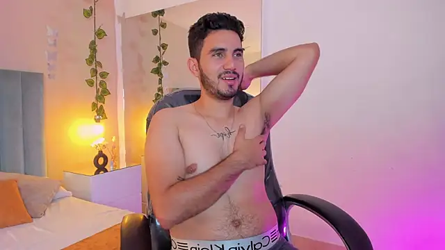 NOAH_SIN_ live cam on StripChat