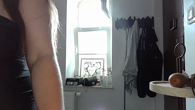 Monia9530 webcam