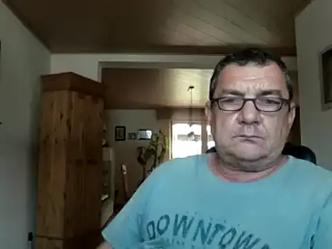 Nobbie444 live sex cam