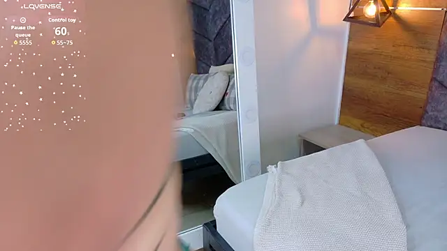 AnnieRouse__ webcam