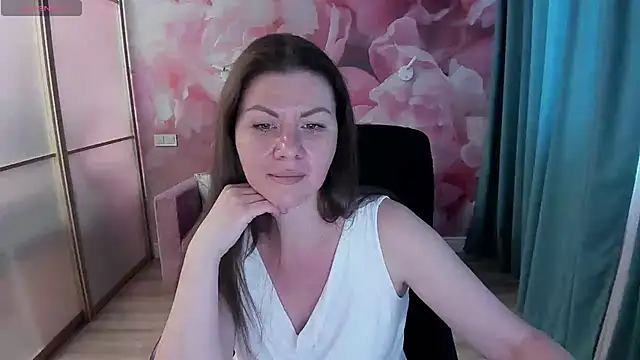 LunaKissesx webcam
