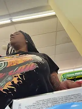 GirthGoddessCoco webcam