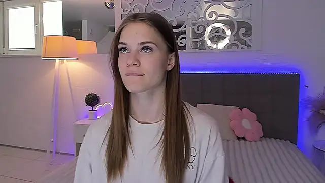 LuisaClover webcam