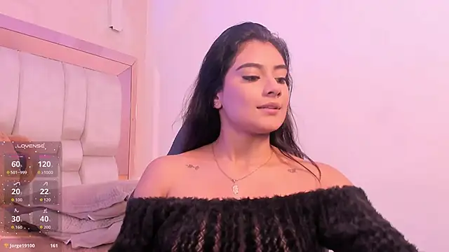 KatherineRuiz_ live cam on StripChat