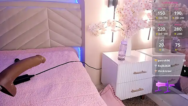 Bella_Williiams webcam