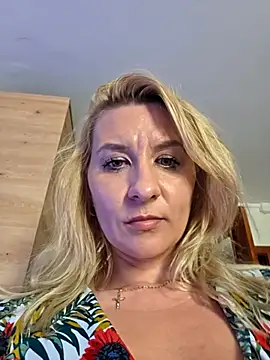 KaylinJan webcam