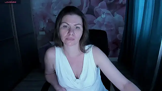 LunaKissesx webcam