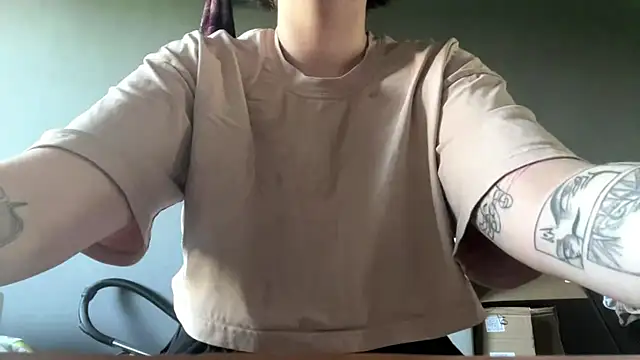 LiyaStile webcam