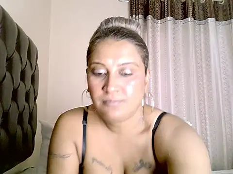 eroticbeauty37 webcam
