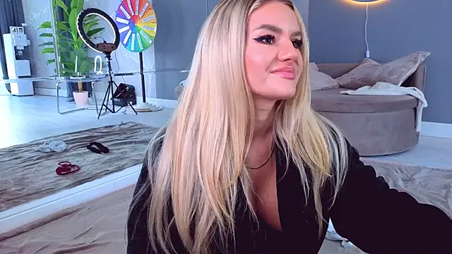 SpoilM3Mor3 webcam