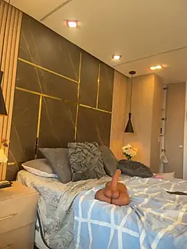 emily-Hornyy webcam