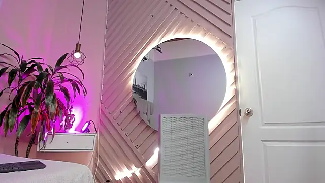 ivy_glow webcam