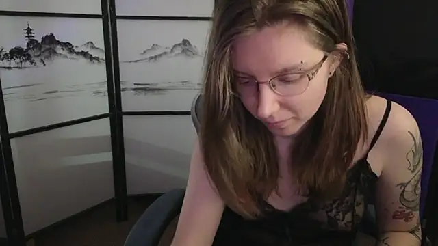 scarlettsrose live cam on StripChat