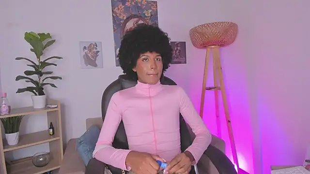 naomisaenz_ - NaomiSaenz_'s free webcam - UK Sex Cams