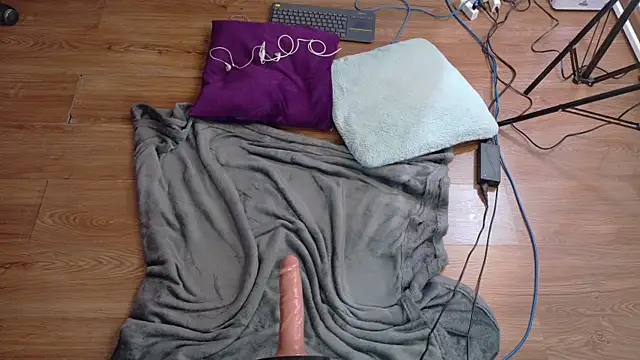 emma_sexxy - Emma_sexxy's free webcam - UK Sex Cams