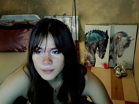 YllanaAltheaXxX webcam