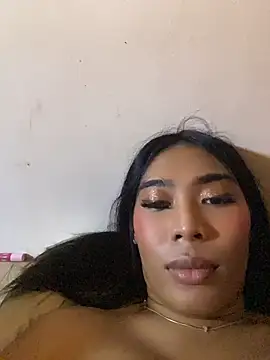 hugecock_tamira webcam