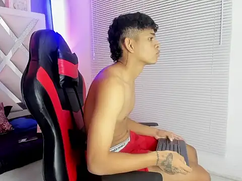 nova_mitchell7 webcam