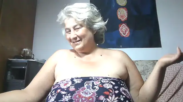 ExquisiteMature webcam