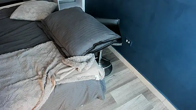charlie___musk - Charlie___Musk's free webcam - UK Sex Cams