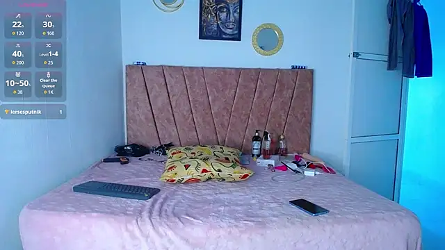 issa__love webcam