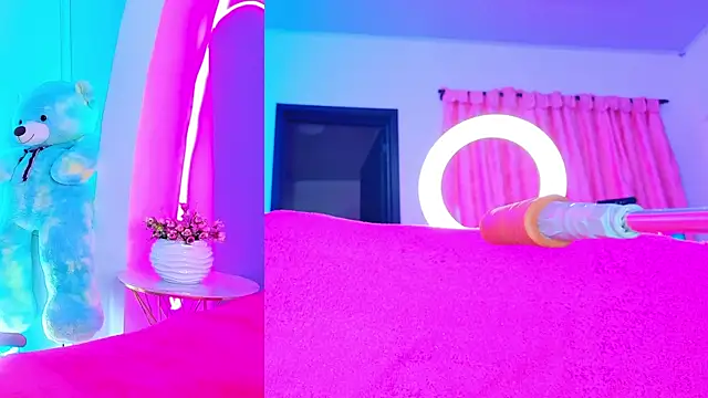 NathaxaLeans webcam