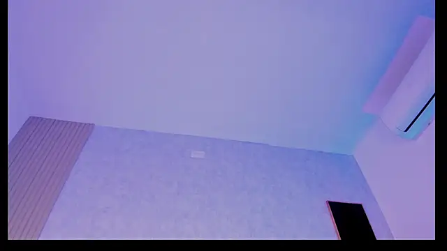roxxyfiore - Roxxyfiore's free webcam - UK Sex Cams