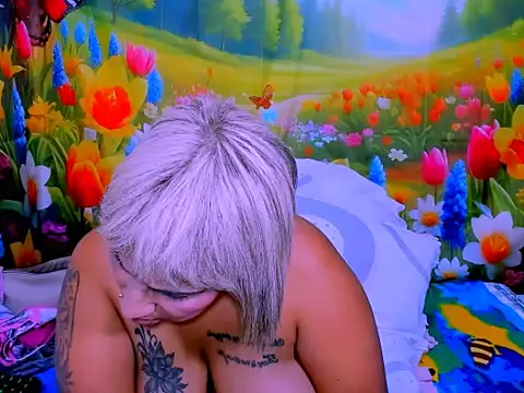 indianroxy - Indianroxy's free webcam - UK Sex Cams