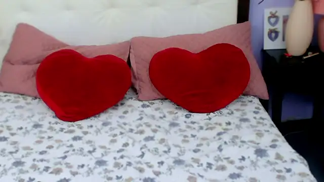 AriaRyx live cam on StripChat