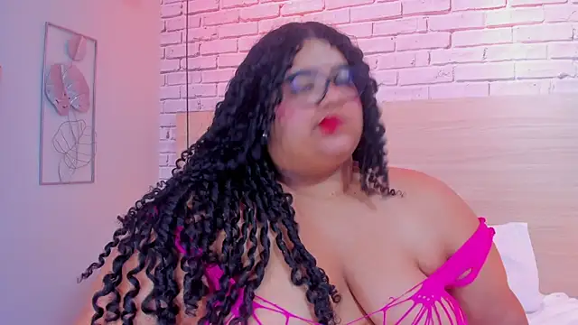 Miley_collinss live cam on StripChat