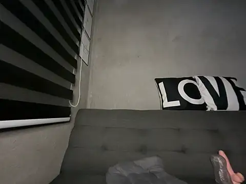 wild_apple69 webcam