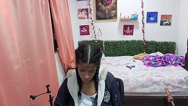 thianahorny webcam