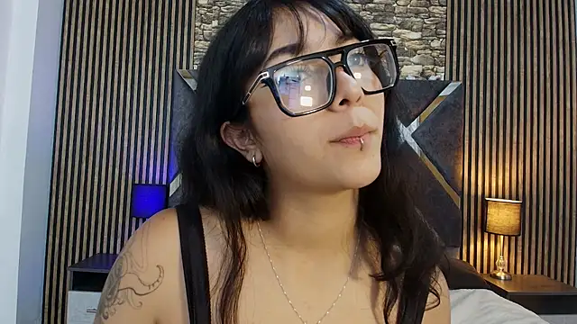 Amy_channel webcam