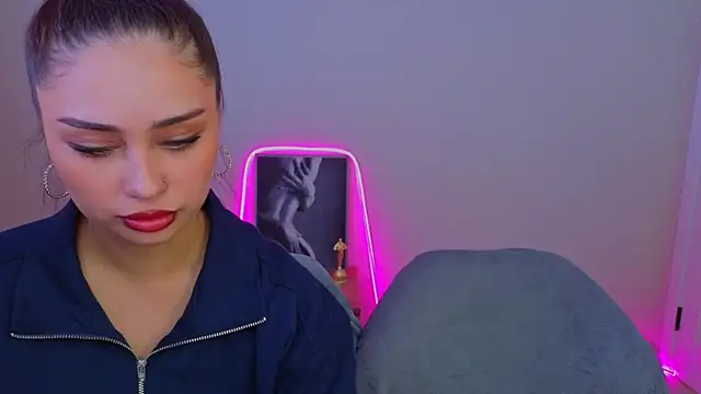 Sofia_Plump webcam