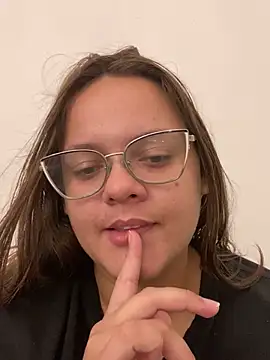 Laryssinha_69 webcam