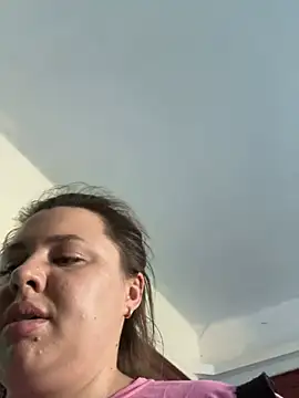 Sara_Hug webcam