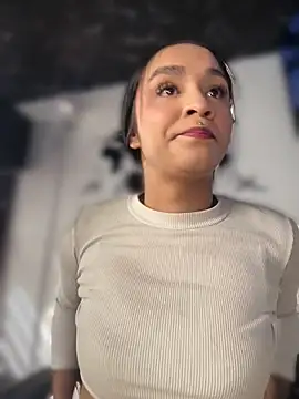 Isabella-Teen