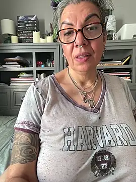 dieseldame1313 webcam