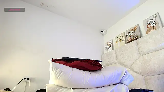 elizawiliamst webcam